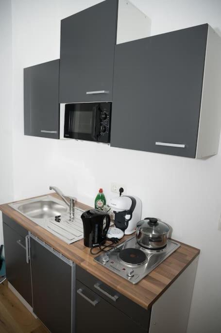 Rrooms Smart Appartement Wina Bagian luar foto